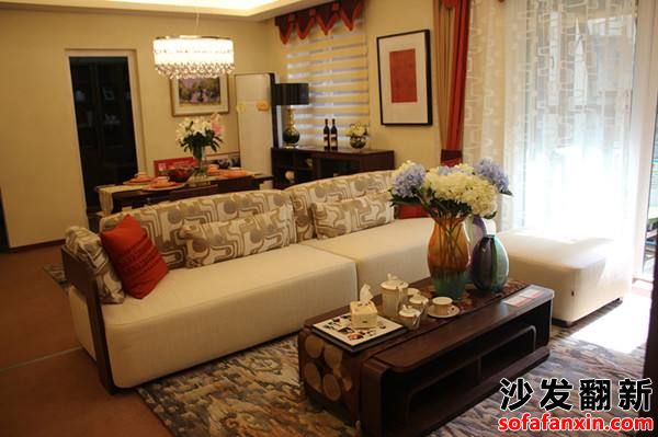 <a href=http://www.baxidui.net/tags-etagid19-0.html target=_blank class=infotextkey>沙發(fā)翻新價(jià)格</a>