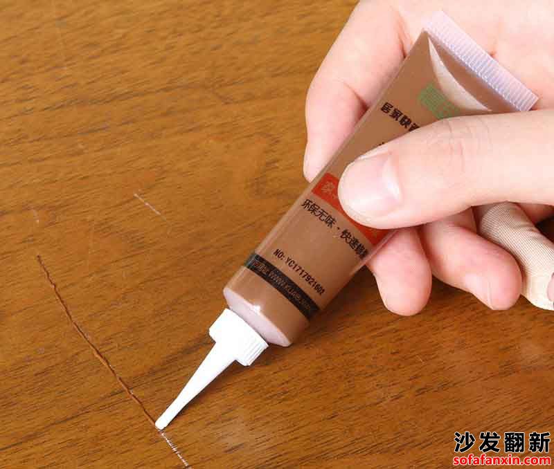 使用家具修復(fù)膏前應(yīng)該注意什么?以及相關(guān)特點