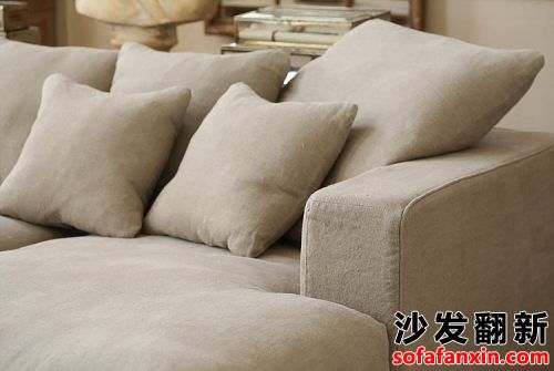 很多人都想知道布藝沙發還是科技布好？